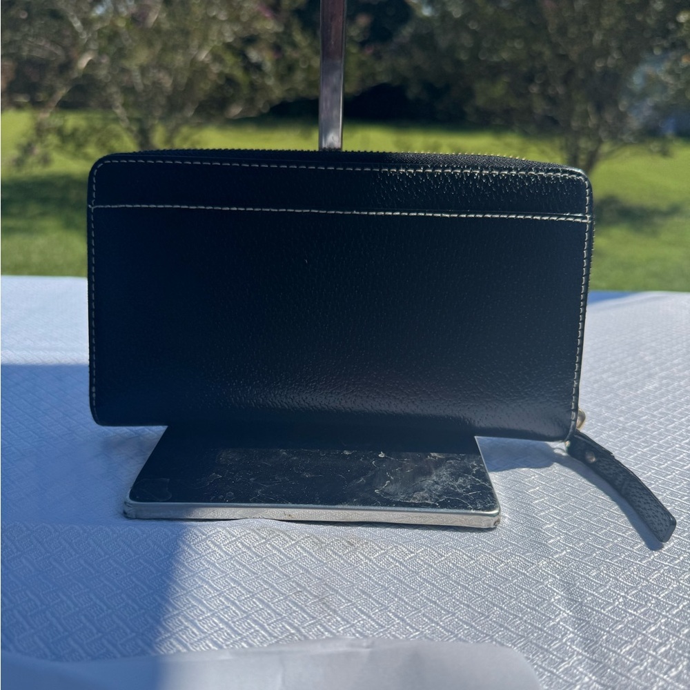 Kate Spade Wellesley Neda Zip Around Continental Wallet - Picture 2 of 5